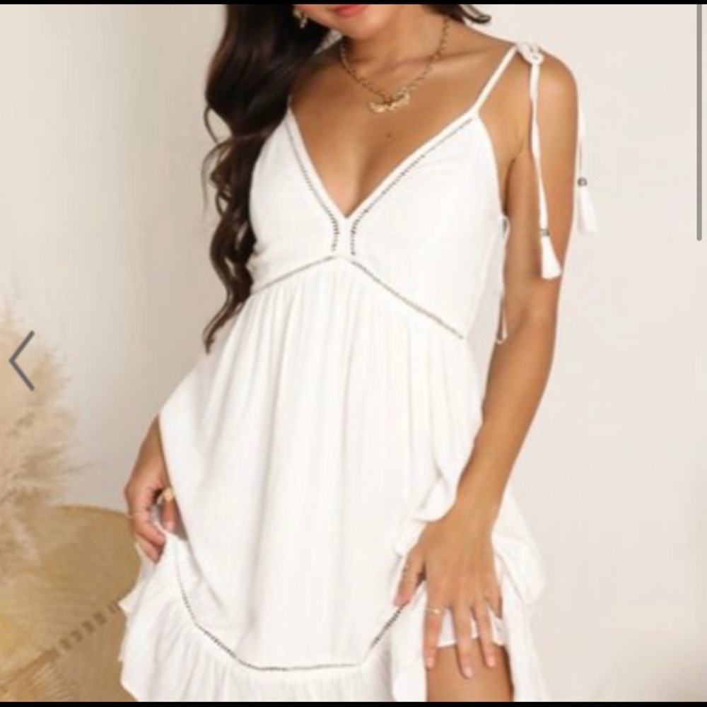 Showpo snow cone dress (white summery dress)